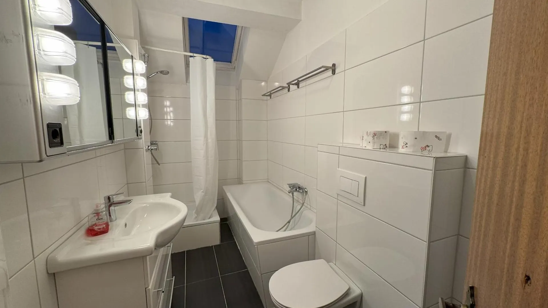 M M Central Apartments Gruppen, Handwerker Und Monteure Budget 0*, Berlin Germany