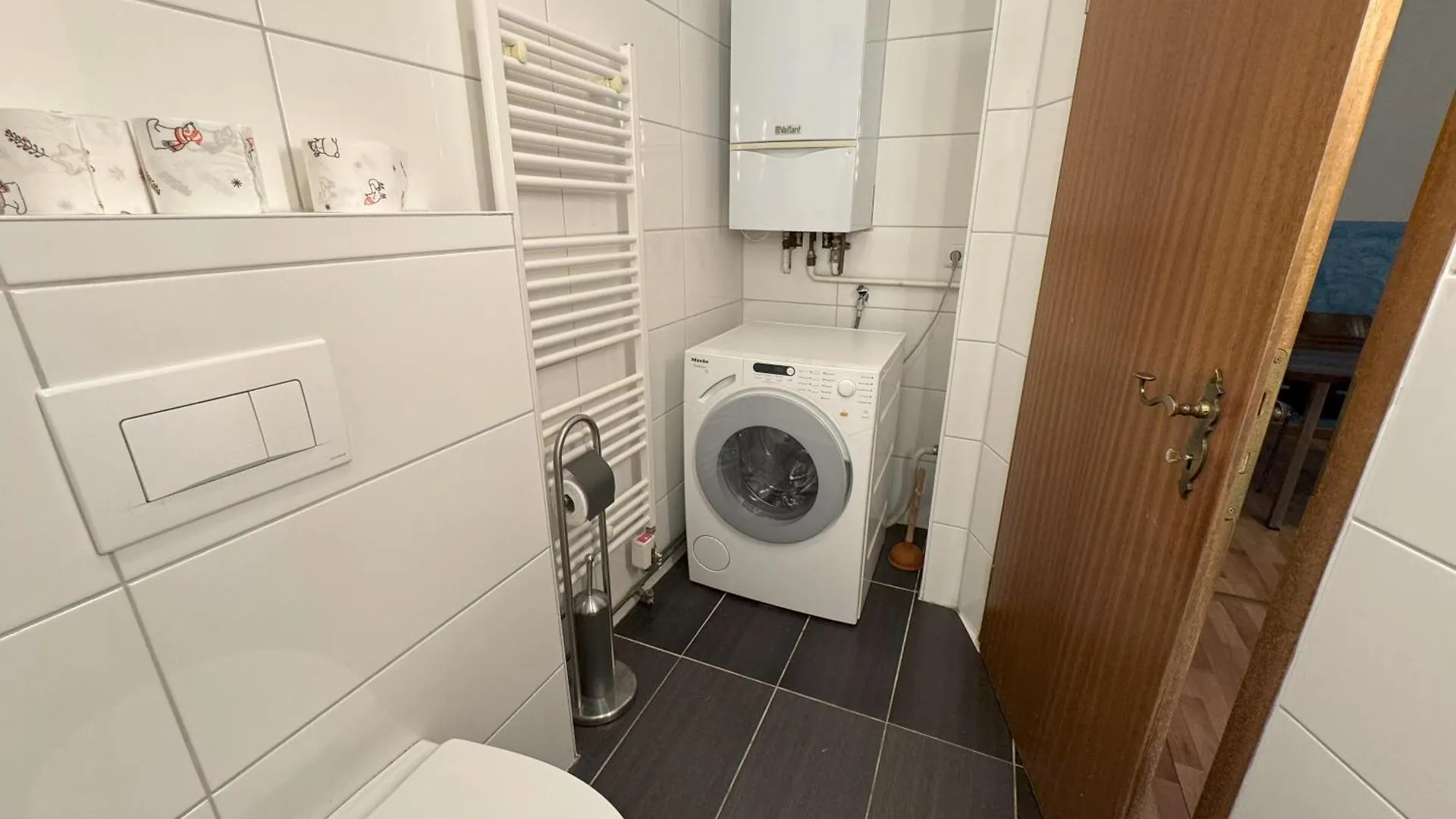 M M Central Apartments Gruppen, Handwerker Und Monteure Budget Berlin