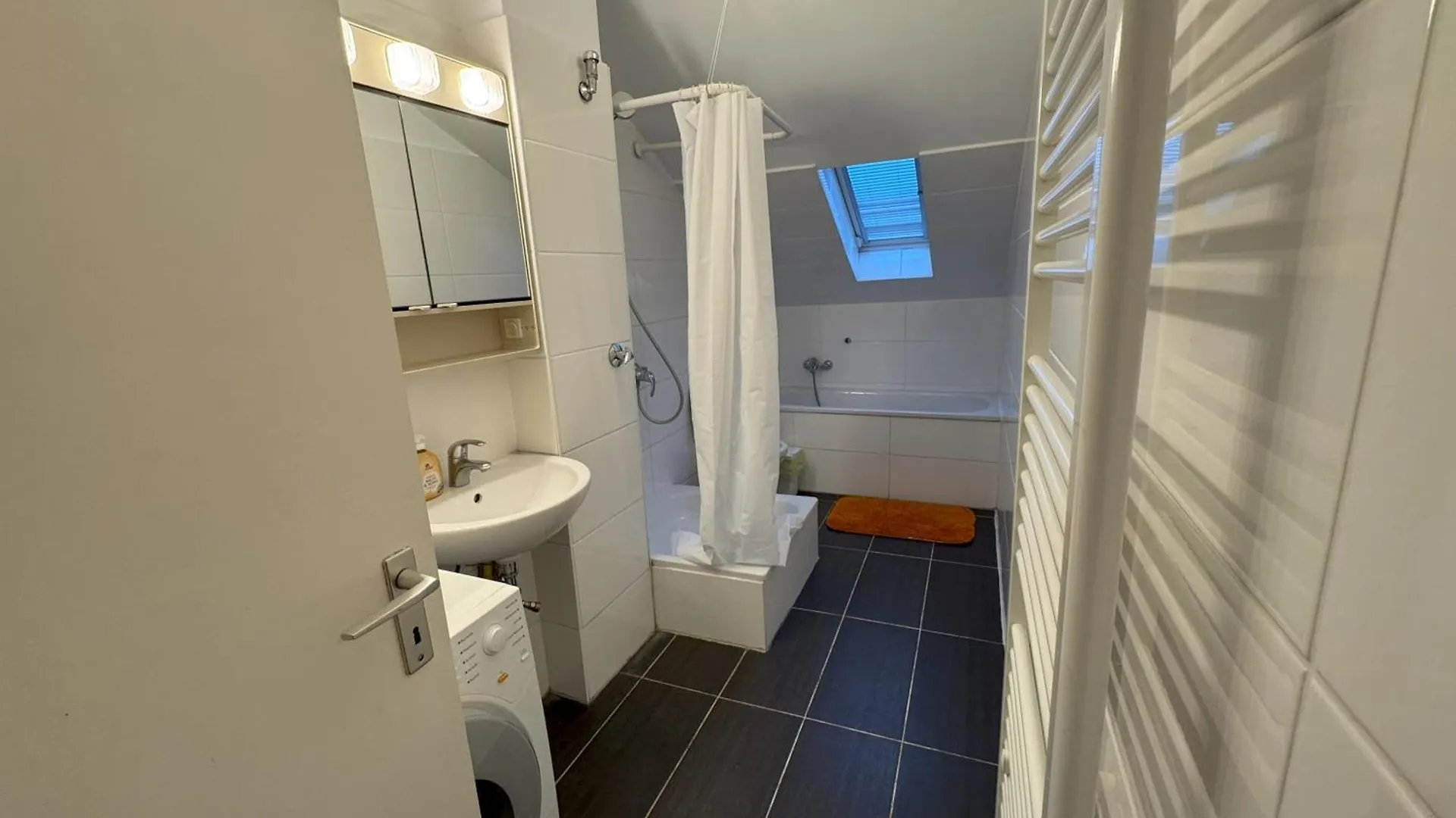 M M Central Apartments Gruppen, Handwerker Und Monteure Budget